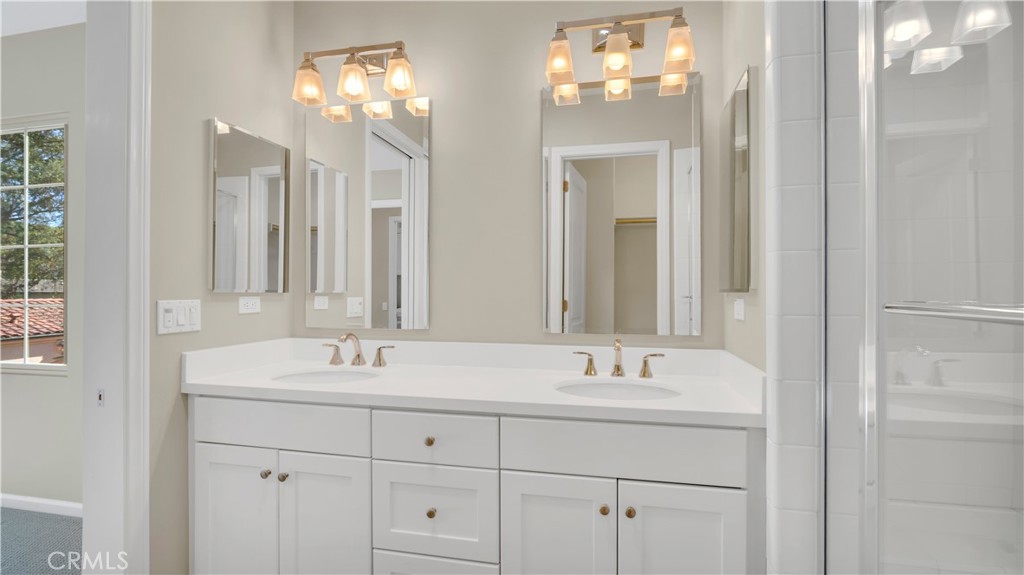 142 Firefly Irvine, CA 92618 - Photo 22 of 65 Primary - Ensuite