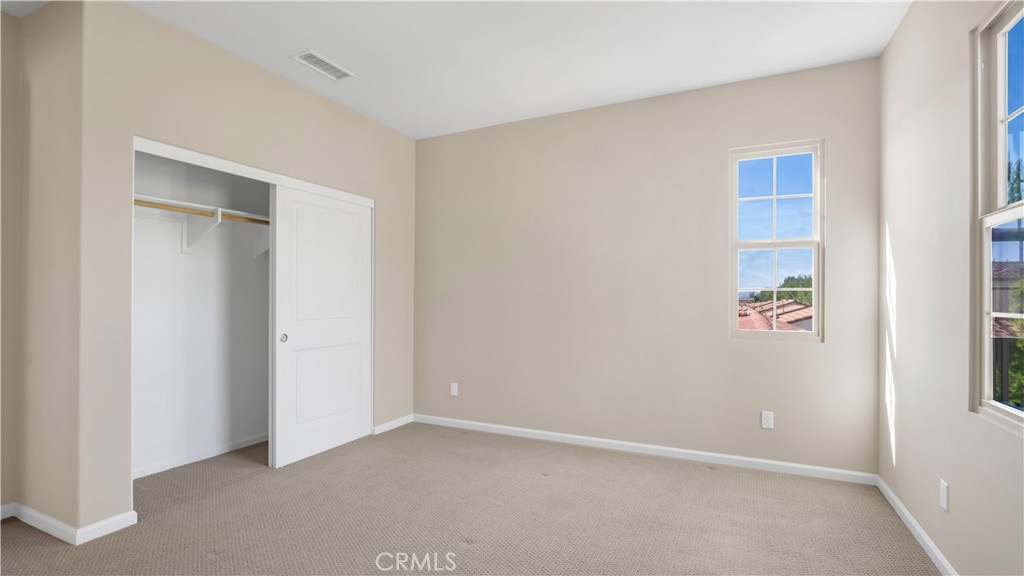 142 Firefly Irvine, CA 92618 - Photo 26 of 65 3rd Level Jr Suite