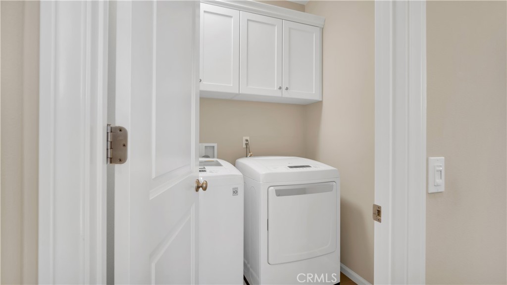 142 Firefly Irvine, CA 92618 - Photo 34 of 65 Laundry Room - 3rd level