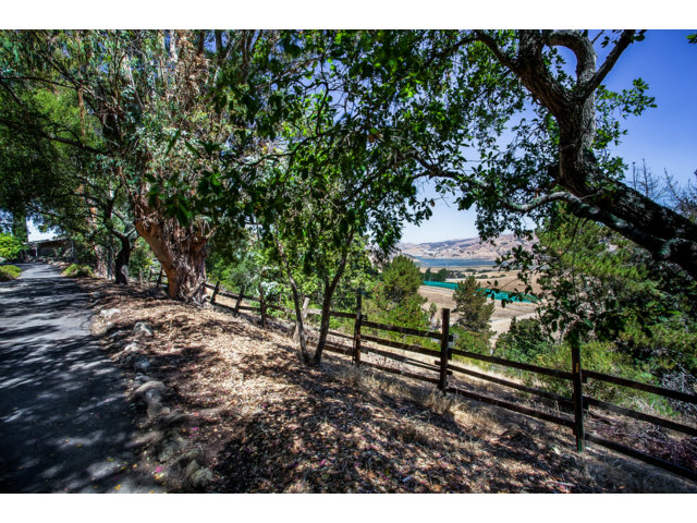 4380 Felter Road Milpitas, CA 95035 - Photo 4 of 22 Gallery Image 4