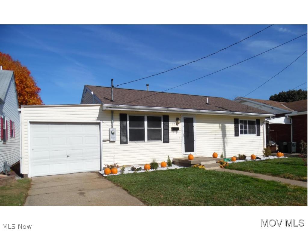 709 41st Street Vienna, WV 26105 - Photo 1 of 11 Front of House
