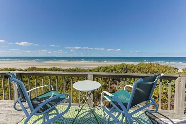 $4,100,000 | 156 Shore Drive, Dennis, MA 02638