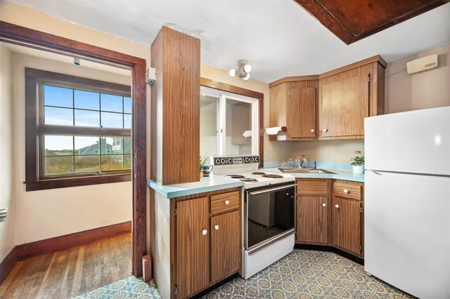 $4,100,000 | 156 Shore Drive, Dennis, MA 02638