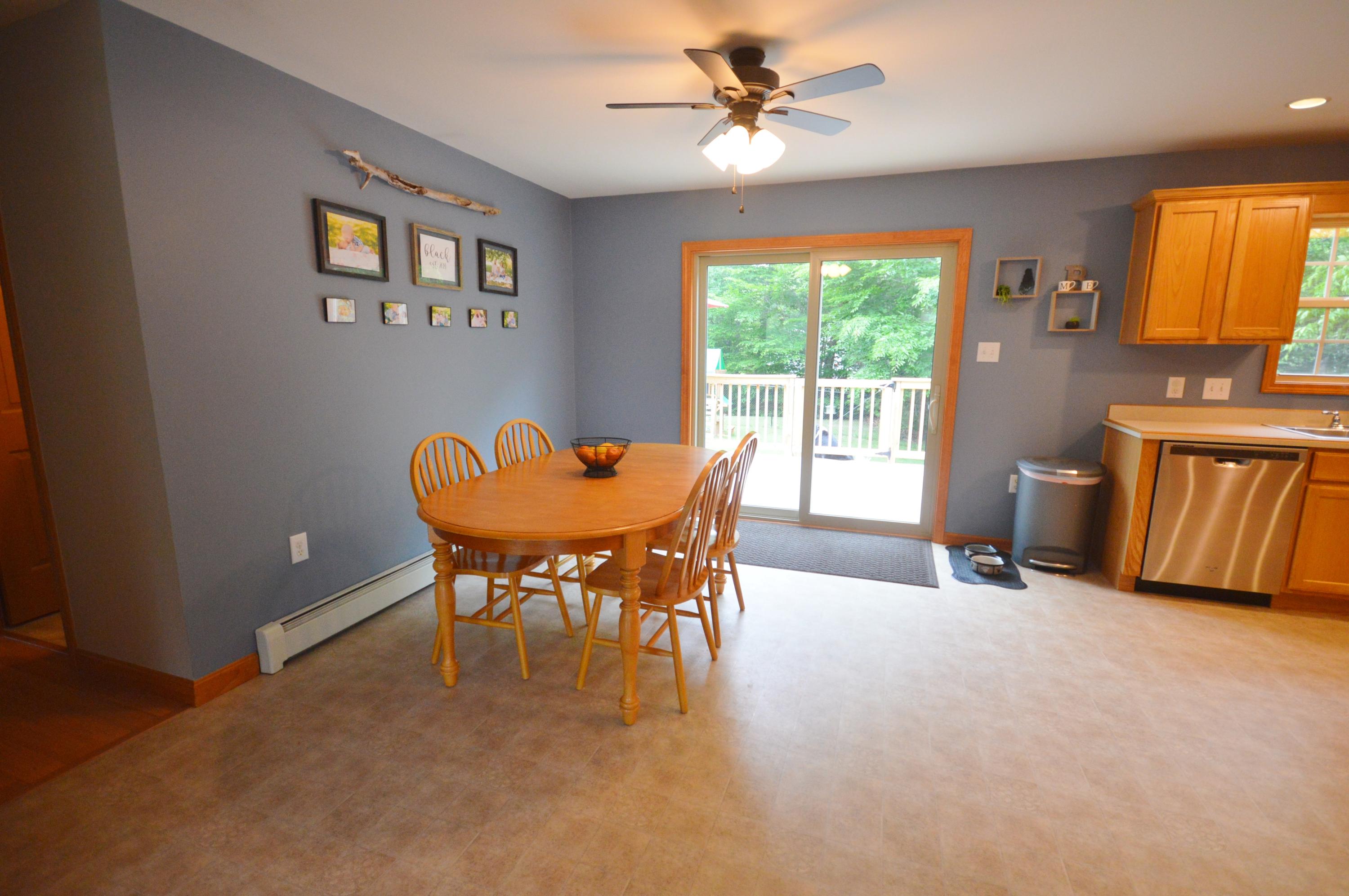 506 Ridge Drive Hermon, ME 04401 - Photo 5 of 38 DSC_0010