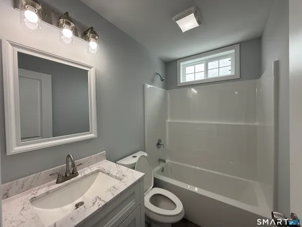 $2,750 | 96 Collis Street, West Haven, CT 06516