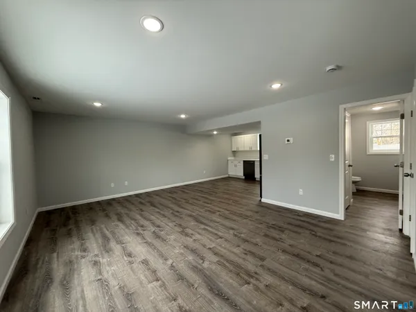 $2,750 | 96 Collis Street, West Haven, CT 06516