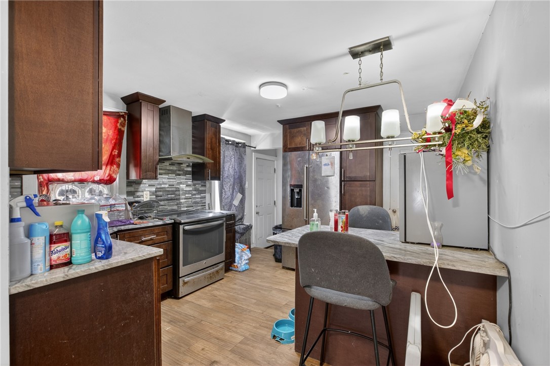289 Legion Way Cranston, RI 02910 - Photo 5 of 34