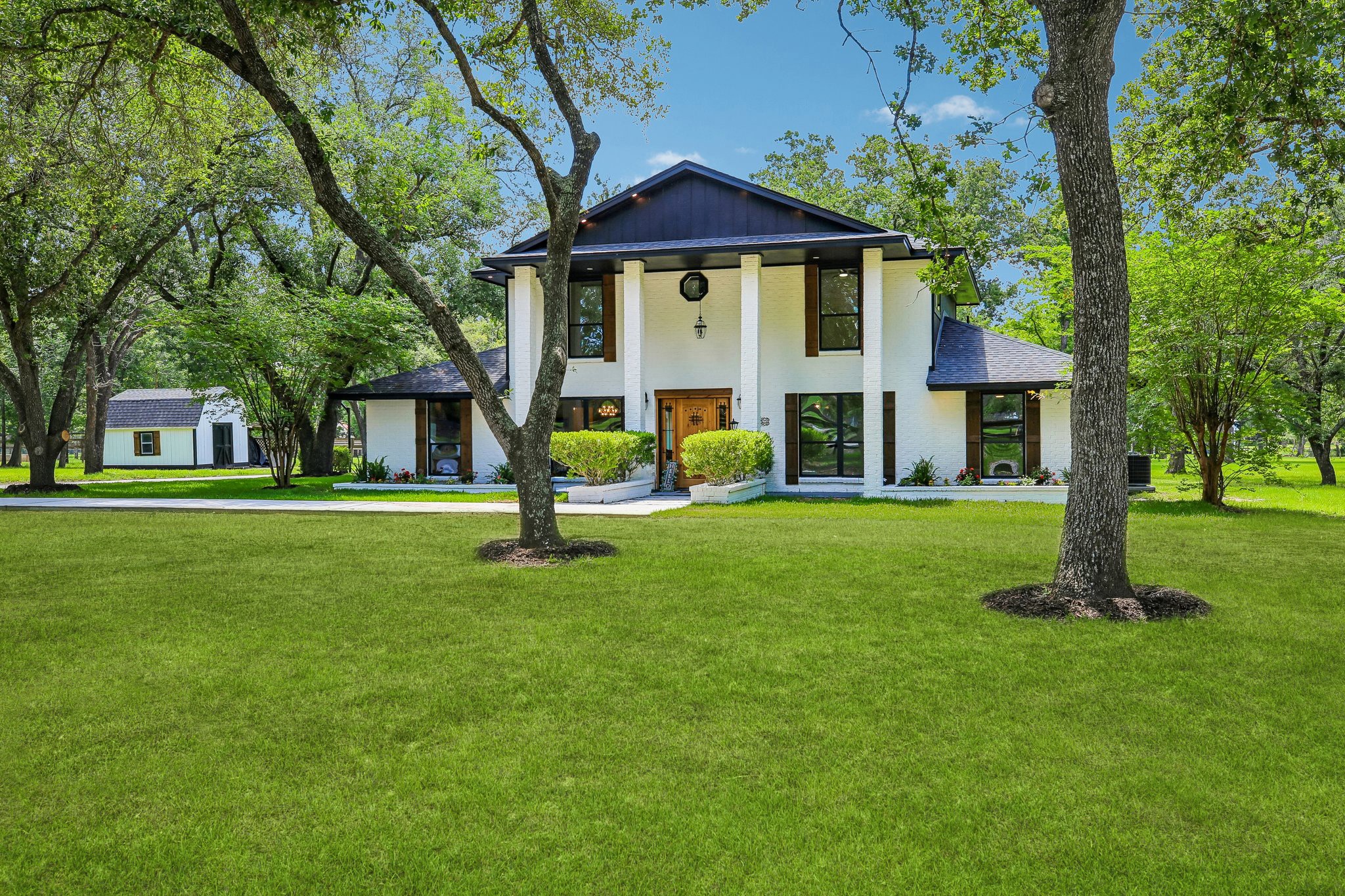 98 Pin Oak Lane Hempstead, TX 77445 - Photo 1 of 41