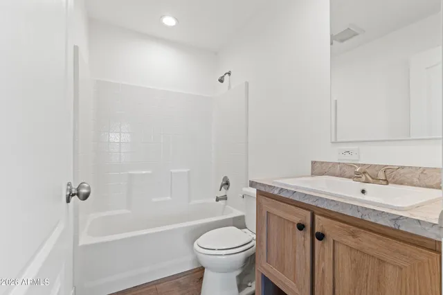 $284,999 | 10047 Copper Kettle Drive, Eloy, AZ 85131