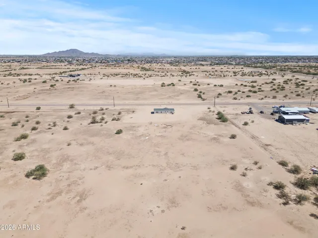 $284,999 | 10047 Copper Kettle Drive, Eloy, AZ 85131