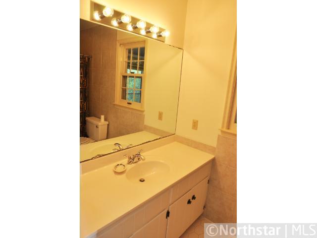 2015 Valkyrie Drive Northwest Rochester, MN 55901 - Photo 10 of 17 Gallery Image 10