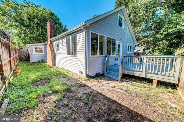 6 Dogwood Road Riva, MD 21140 - Photo 21 of 25 a front view of a house with garden