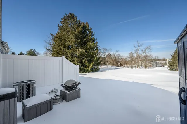 $309,900 | 17 Inwood Terrace, Freehold, NJ 07728