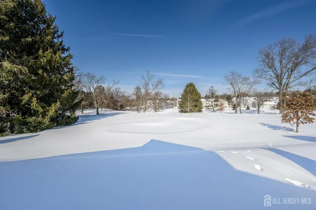 $309,900 | 17 Inwood Terrace, Freehold, NJ 07728