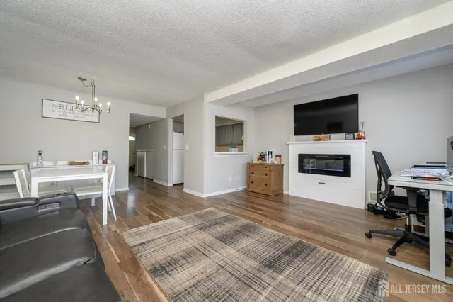 $309,900 | 17 Inwood Terrace, Freehold, NJ 07728