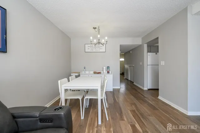 $309,900 | 17 Inwood Terrace, Freehold, NJ 07728