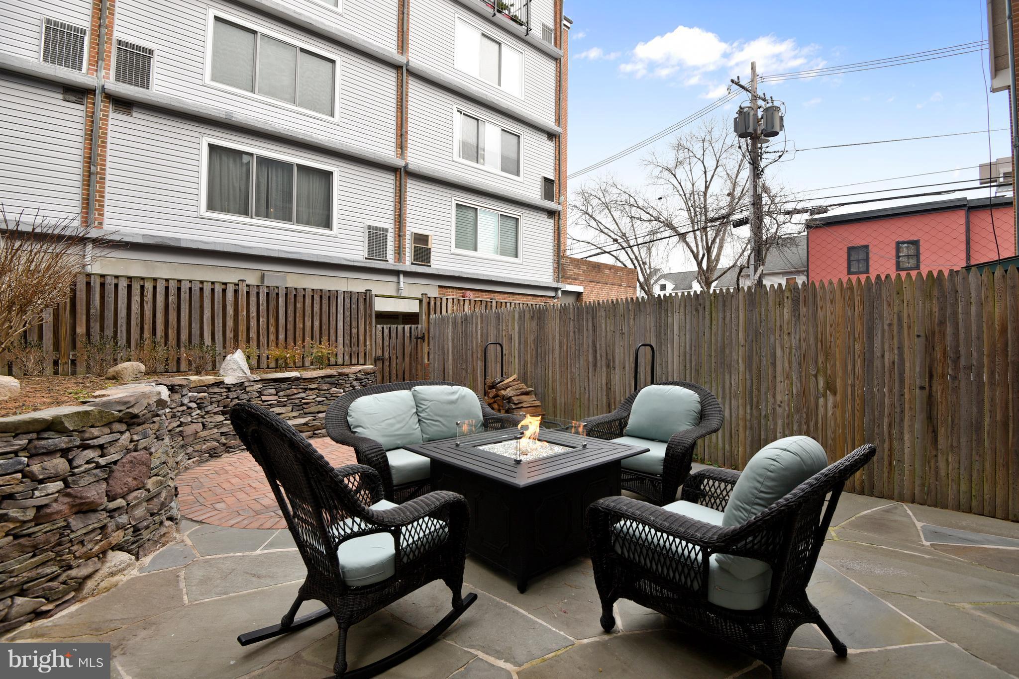 309 Fourth Street Annapolis, MD 21403 - Photo 22 of 30 a view of a patio with a couch