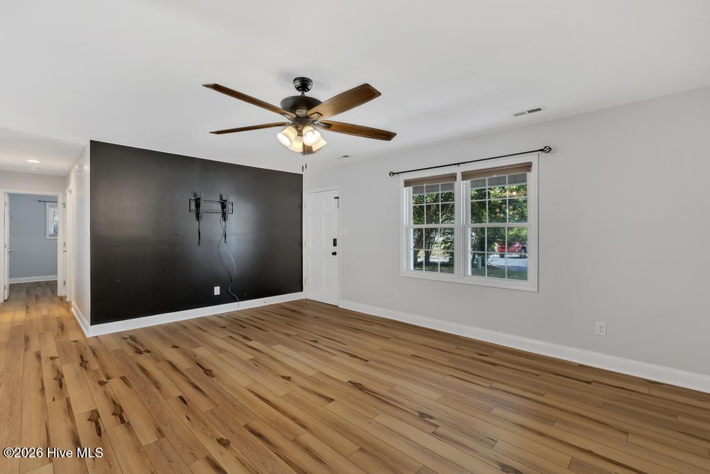 3004 Country Club Road Jacksonville, NC 28546 - Photo 4 of 24 IMG_9057