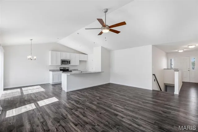 $334,900 | 2751 Winding Valley Drive, Fenton, MO 63026