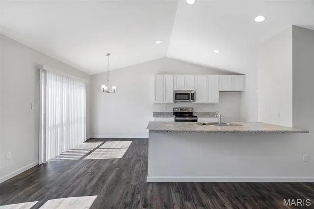 $334,900 | 2751 Winding Valley Drive, Fenton, MO 63026