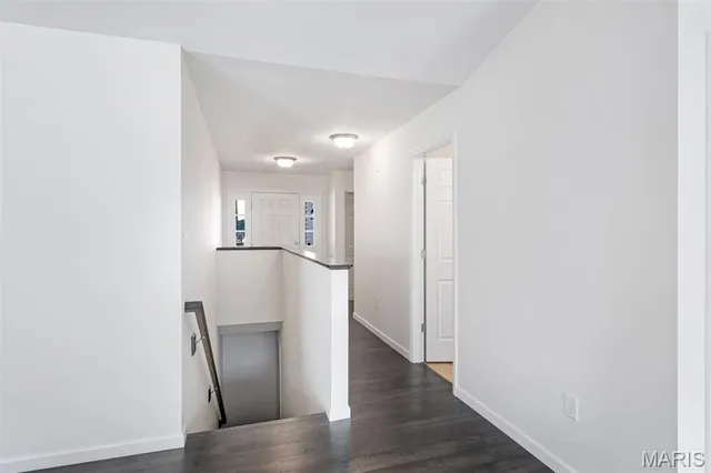 $334,900 | 2751 Winding Valley Drive, Fenton, MO 63026