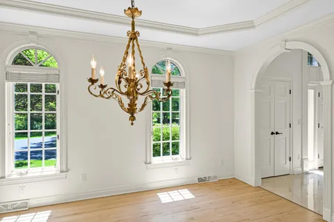 $2,695,000 | 2146 West Columbia Court, Mequon, WI 53092