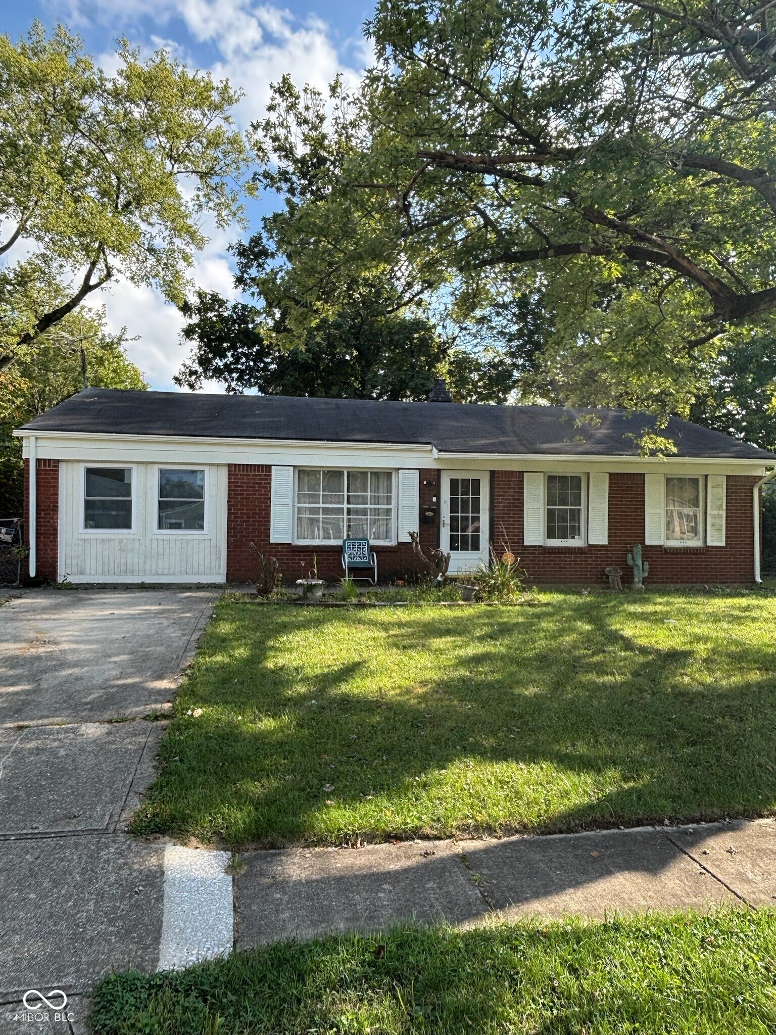 8235 Barry Road Indianapolis, IN 46219 - Photo 1 of 13 Gallery Image 1