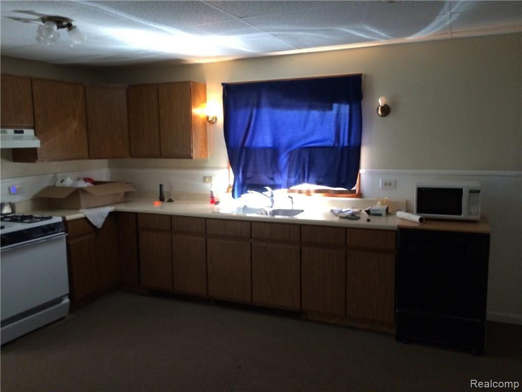 10585 Dewitt Road Belleville, MI 48111 - Photo 24 of 26 IMG_5023.JPG