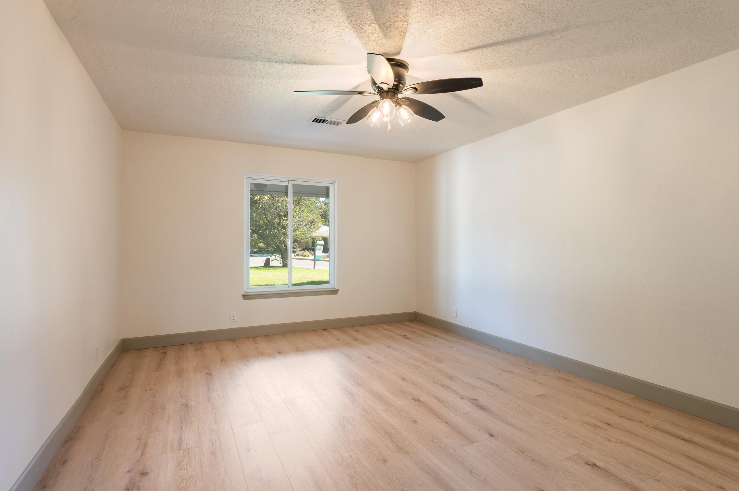 7015 Lantern Road Northeast Albuquerque, NM 87109 - Photo 34 of 44 Gallery Image 34