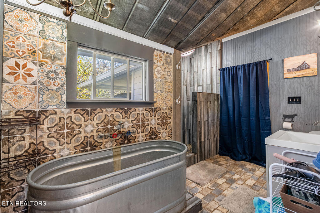 6190 Morganton Road Greenback, TN 37742 - Photo 31 of 49 DSC05433-HDR