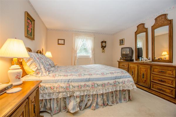 10 Pine Needle Road Wayland, MA 01778 - Photo 10 of 17 Gallery Image 10