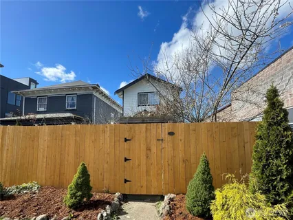 $489,950 | 1912 Martin Luther King Junior Way, Tacoma, WA 98405