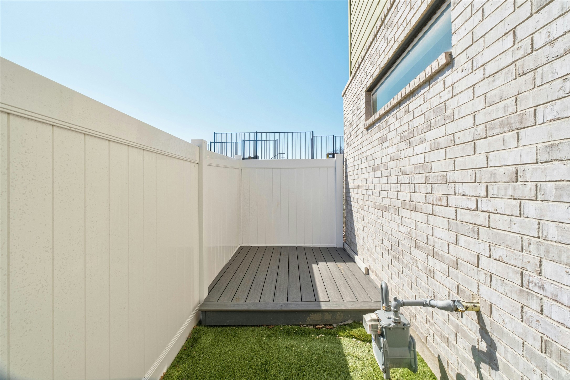 8101 Frida Bend Austin, TX 78744 - Photo 28 of 30