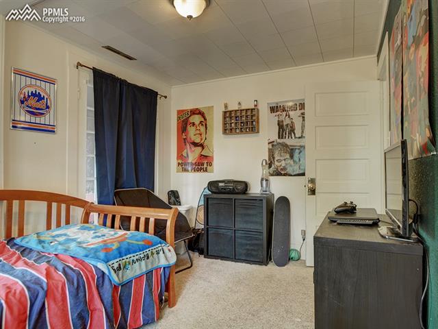 1542 West Cheyenne Road Colorado Springs, CO 80906 - Photo 17 of 27