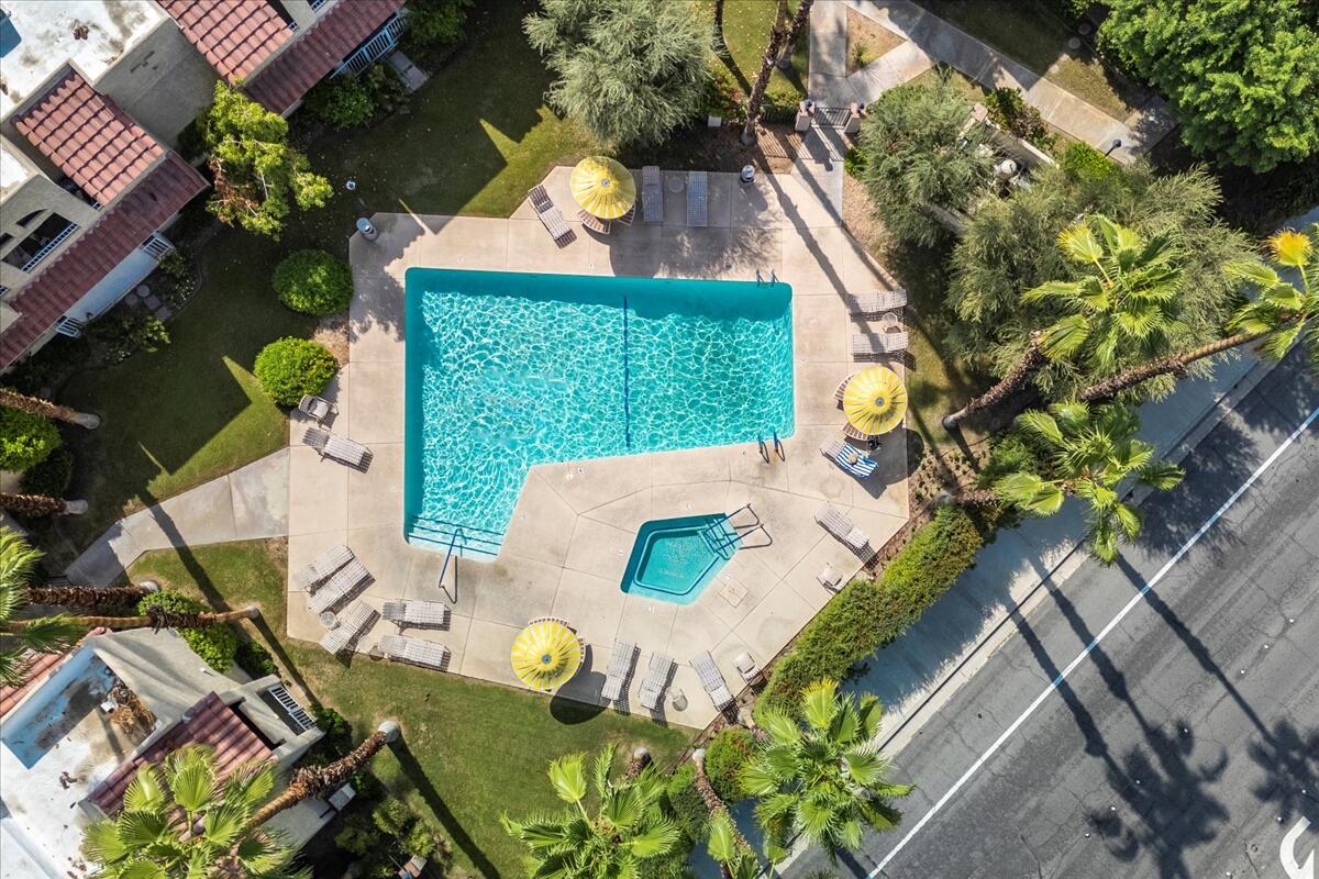 2700 Lawrence Crossley Road, Unit 83 Palm Springs, CA 92264 - Photo 38 of 52 an outdoor view of garden with patio