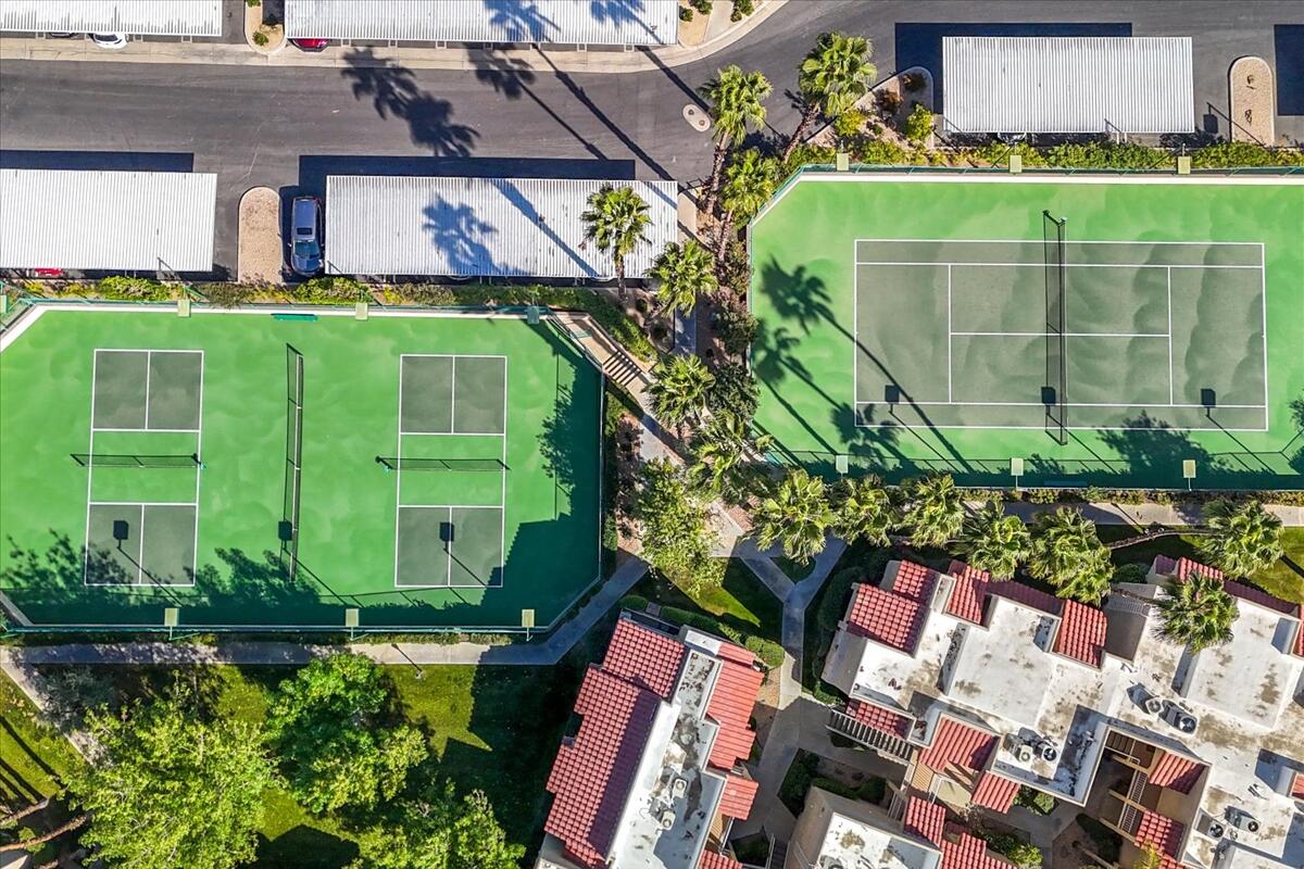 2700 Lawrence Crossley Road, Unit 83 Palm Springs, CA 92264 - Photo 47 of 52 a front view of a house with a garden
