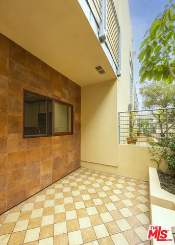 $1,650,000 | 1253 18th Street, Unit 103, Santa Monica, CA 90404