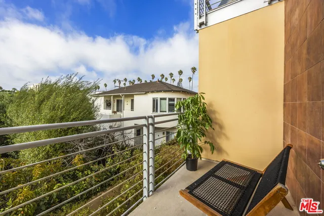 $1,650,000 | 1253 18th Street, Unit 103, Santa Monica, CA 90404
