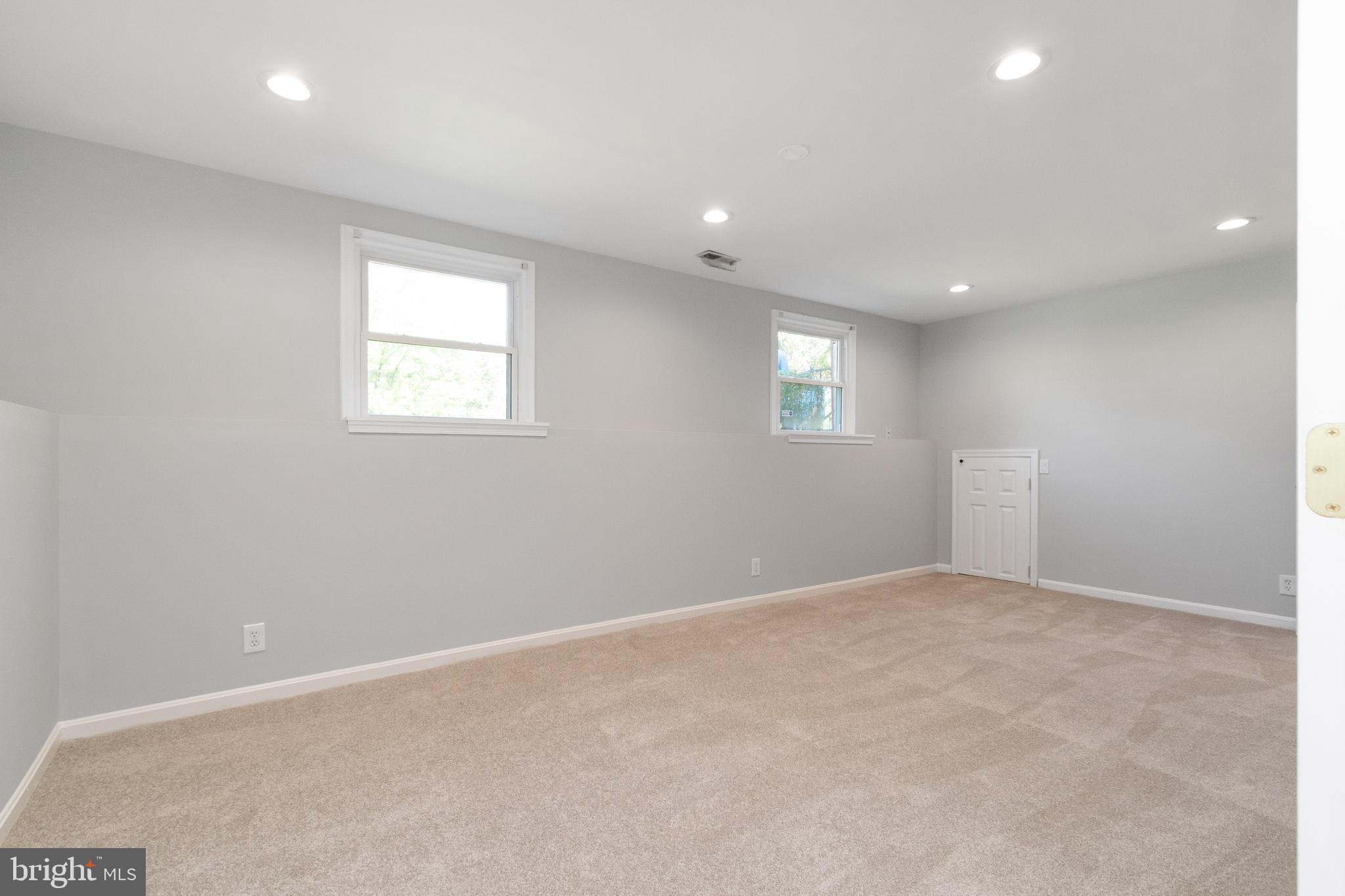 231 Raintree Boulevard Stafford, VA 22556 - Photo 16 of 47 Master Bedroom