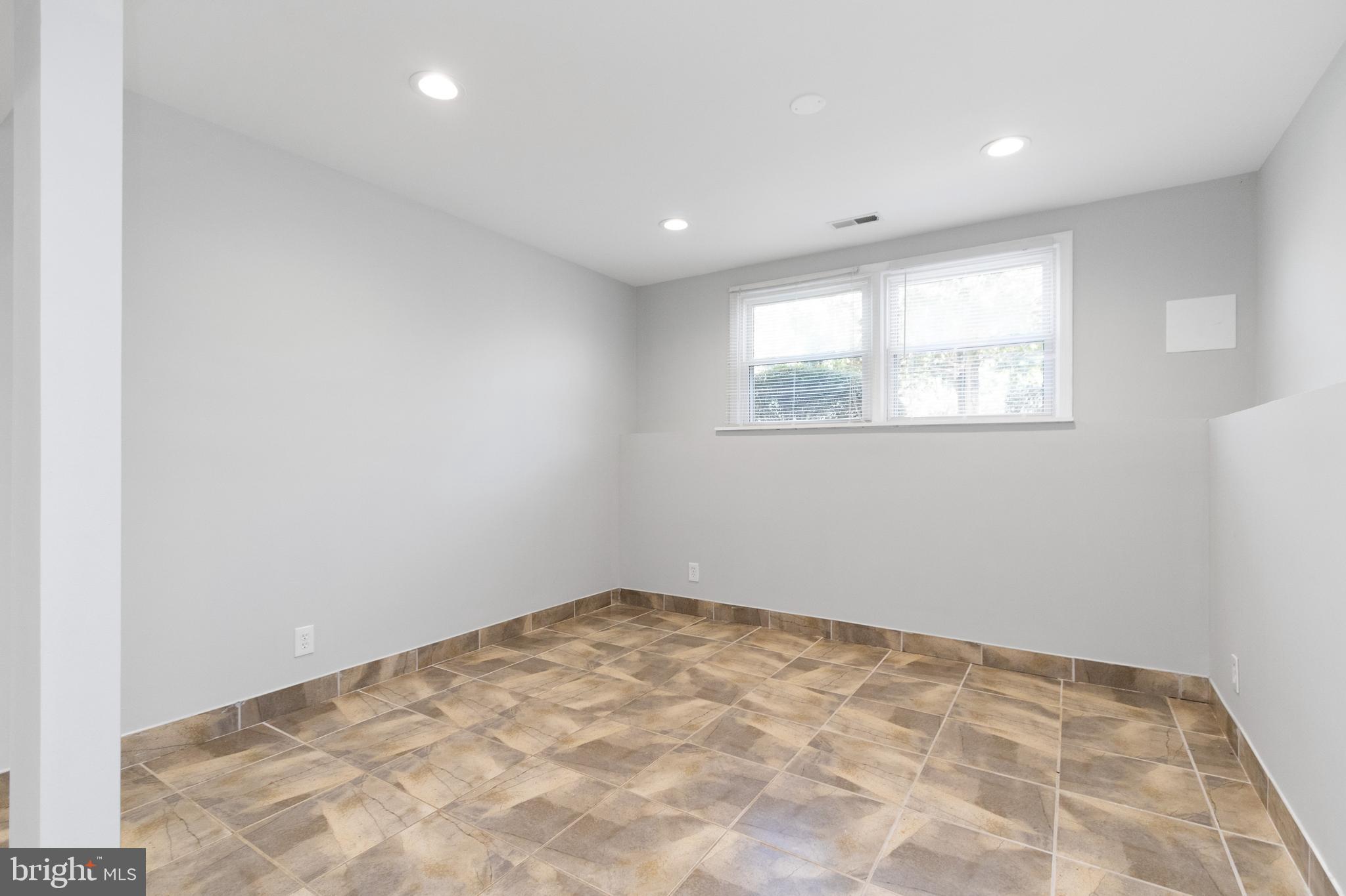 231 Raintree Boulevard Stafford, VA 22556 - Photo 33 of 47 Basement / Lower level