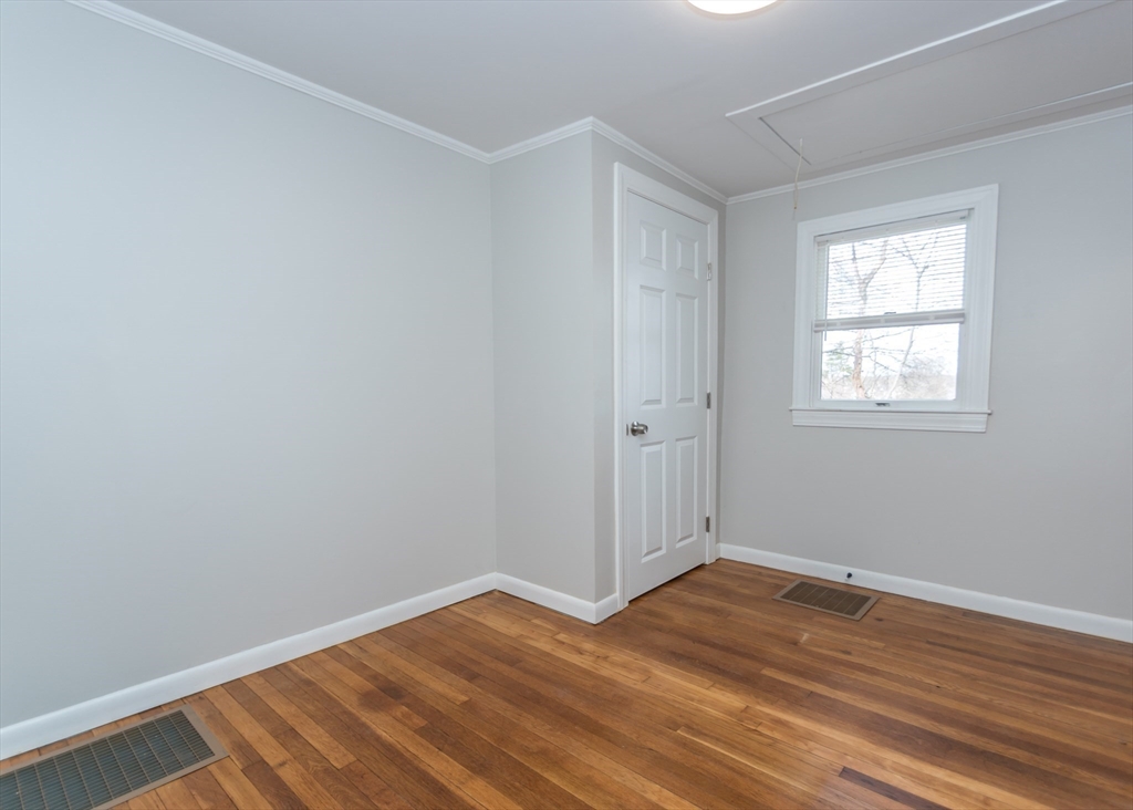 203 College Farm Road Waltham, MA 02451 - Photo 13 of 28