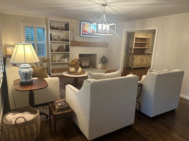 4067 Mason Creek Road Winston, GA 30187 - Photo 4 of 48 a living room with furniture and a fireplace