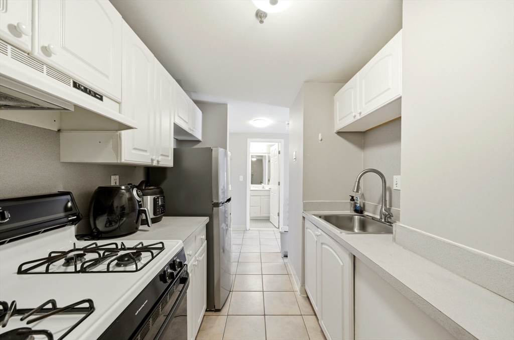 15 North Beacon Street, Unit 316 Boston, MA 02134 - Photo 4 of 29