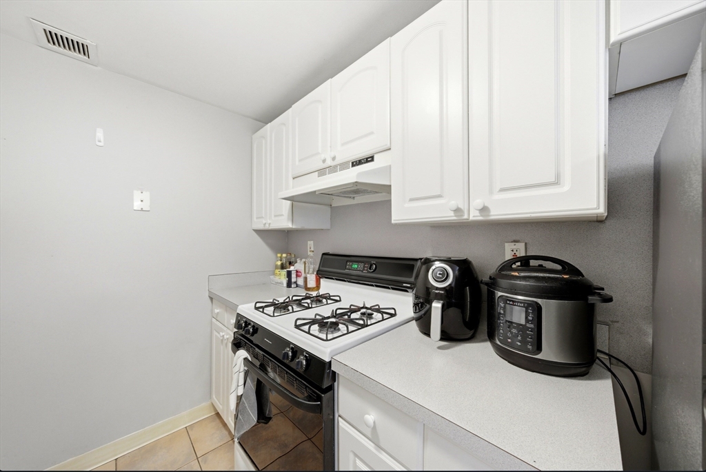 15 North Beacon Street, Unit 316 Boston, MA 02134 - Photo 5 of 29