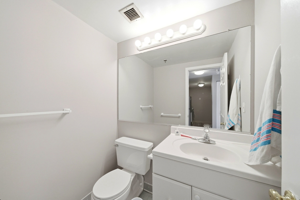 15 North Beacon Street, Unit 316 Boston, MA 02134 - Photo 7 of 29