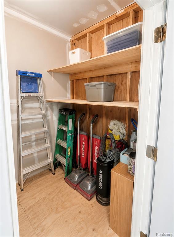 29838 Utica Road, Unit 25 Roseville, MI 48066 - Photo 13 of 15