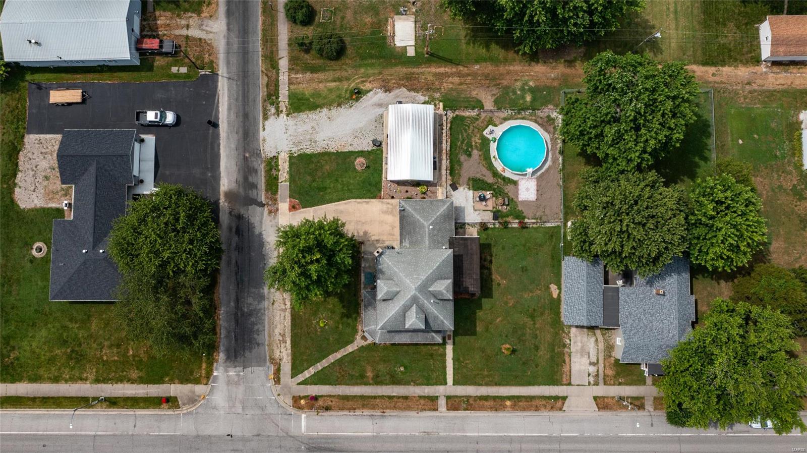 402 West Main Street Mount Olive, IL 62069 - Photo 2 of 22