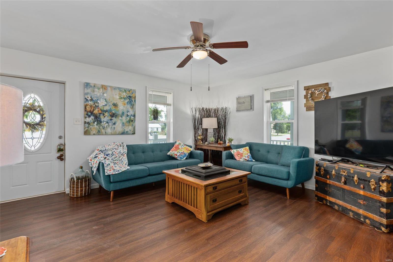 402 West Main Street Mount Olive, IL 62069 - Photo 5 of 22