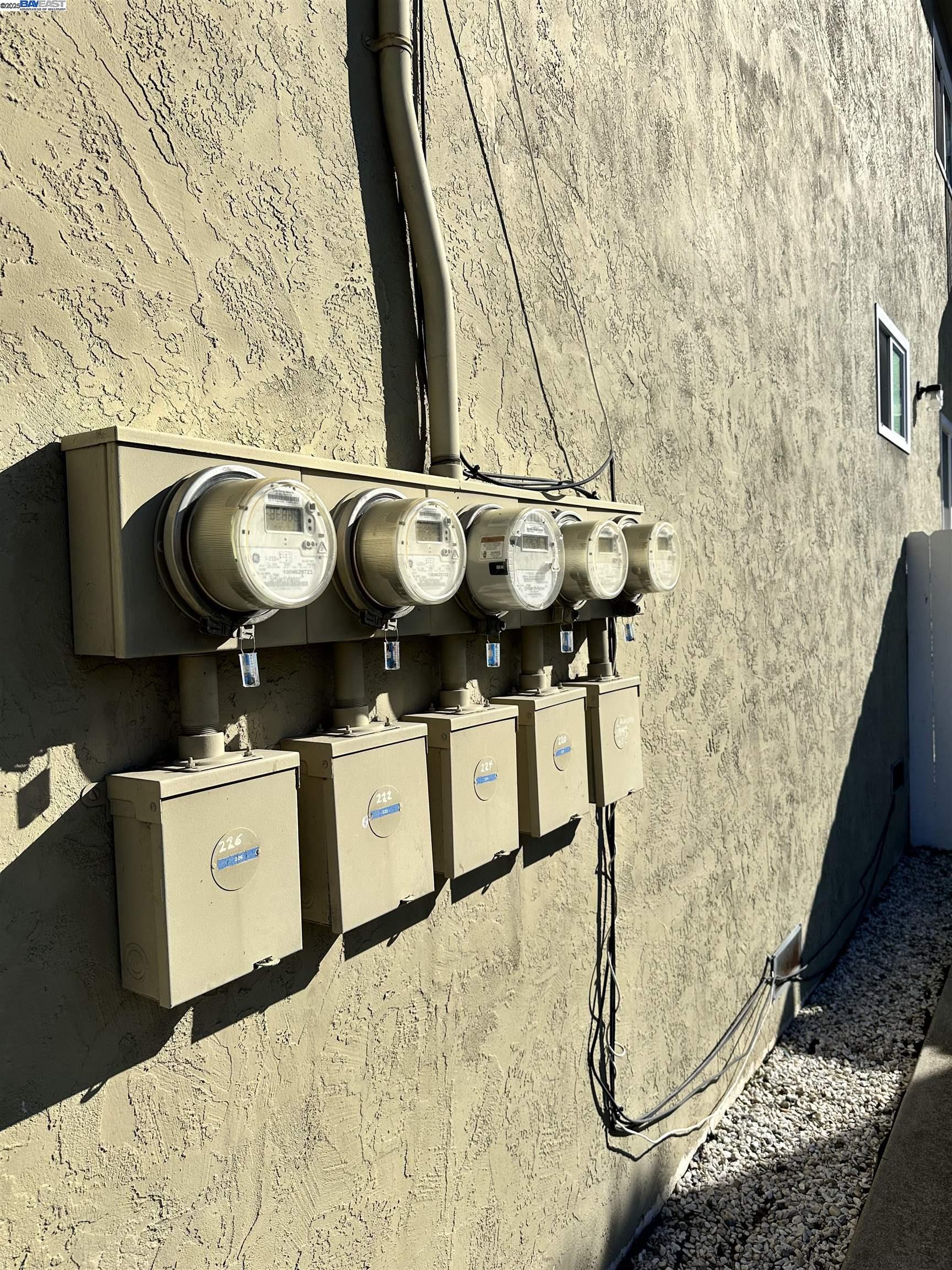 220 Flanders Court Hayward, CA 94541 - Photo 39 of 49