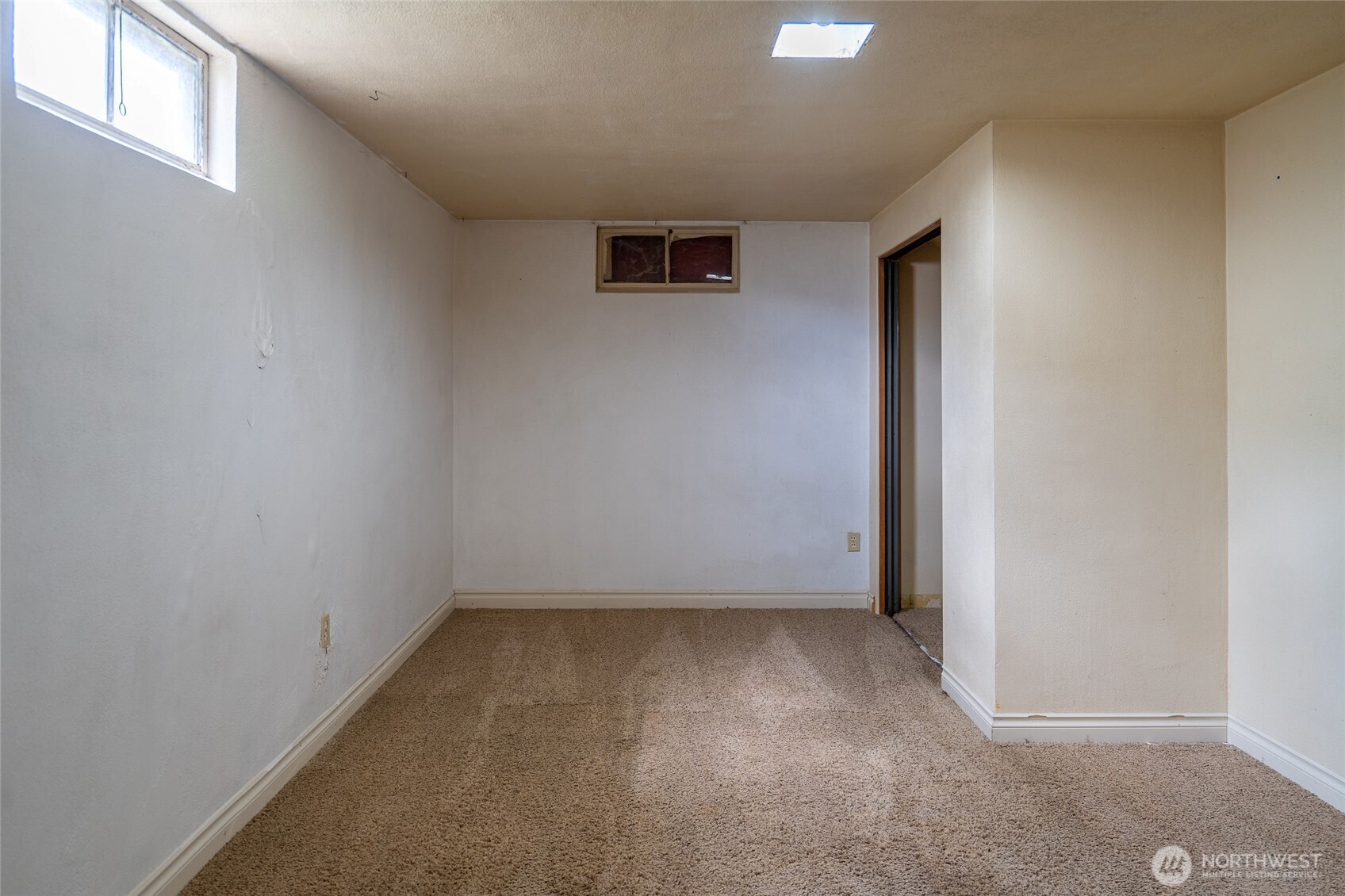 113 East 6th Street Lind, WA 99341 - Photo 27 of 38 a view of room